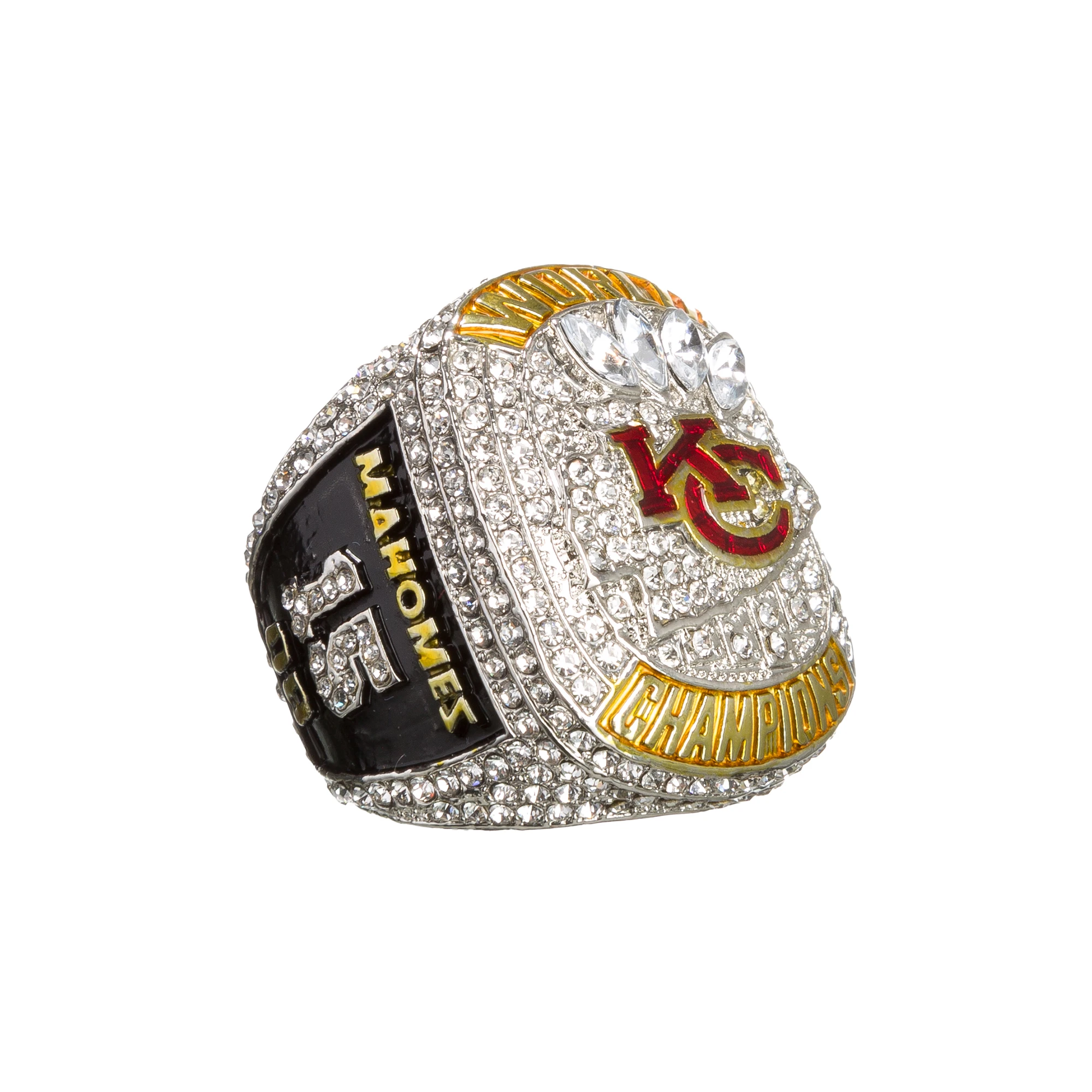 Reflective diamond and gold jewelry product photography